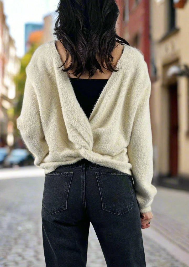 CREAM TWIST SWEATER