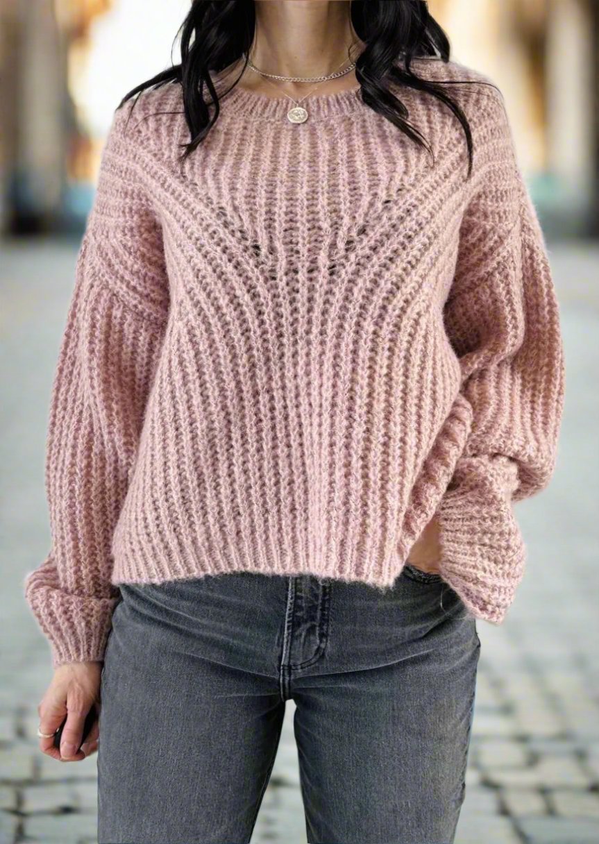 HEATHER BLUSH SWEATER