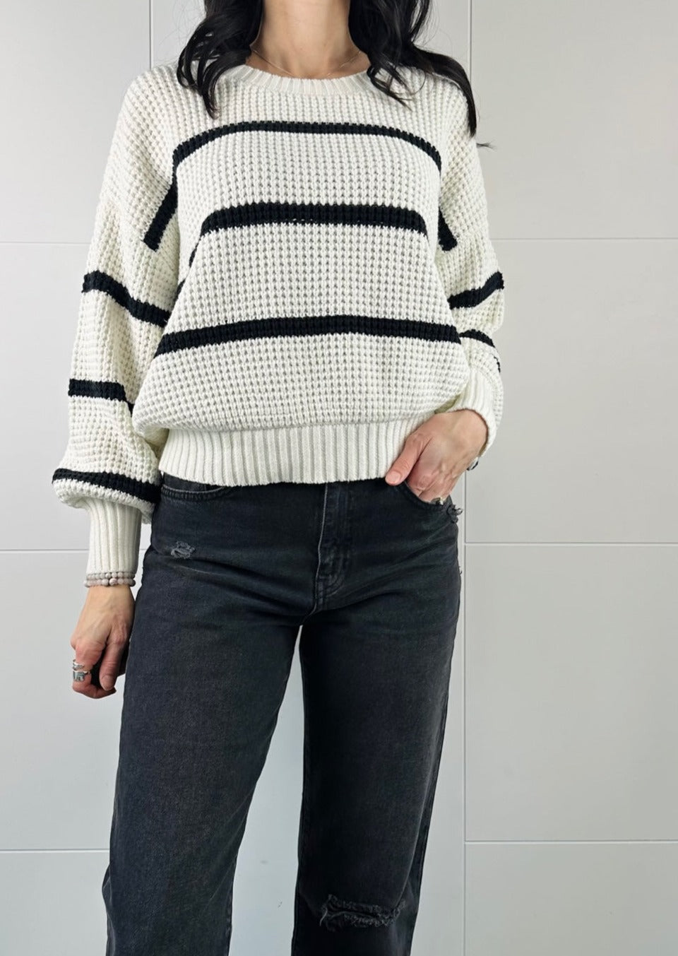 Sweaters & Sweatshirts For Women | Tia B Boutique <!---->