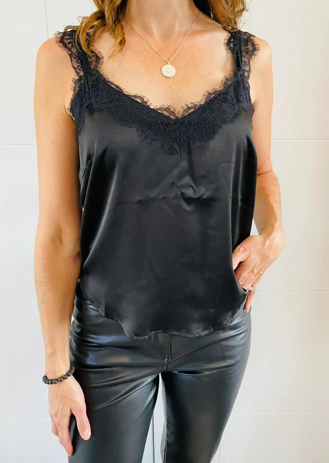 Sidestreet Boutique :: Shop By Brand :: Pol :: Lace Detailed Flowy Camisole