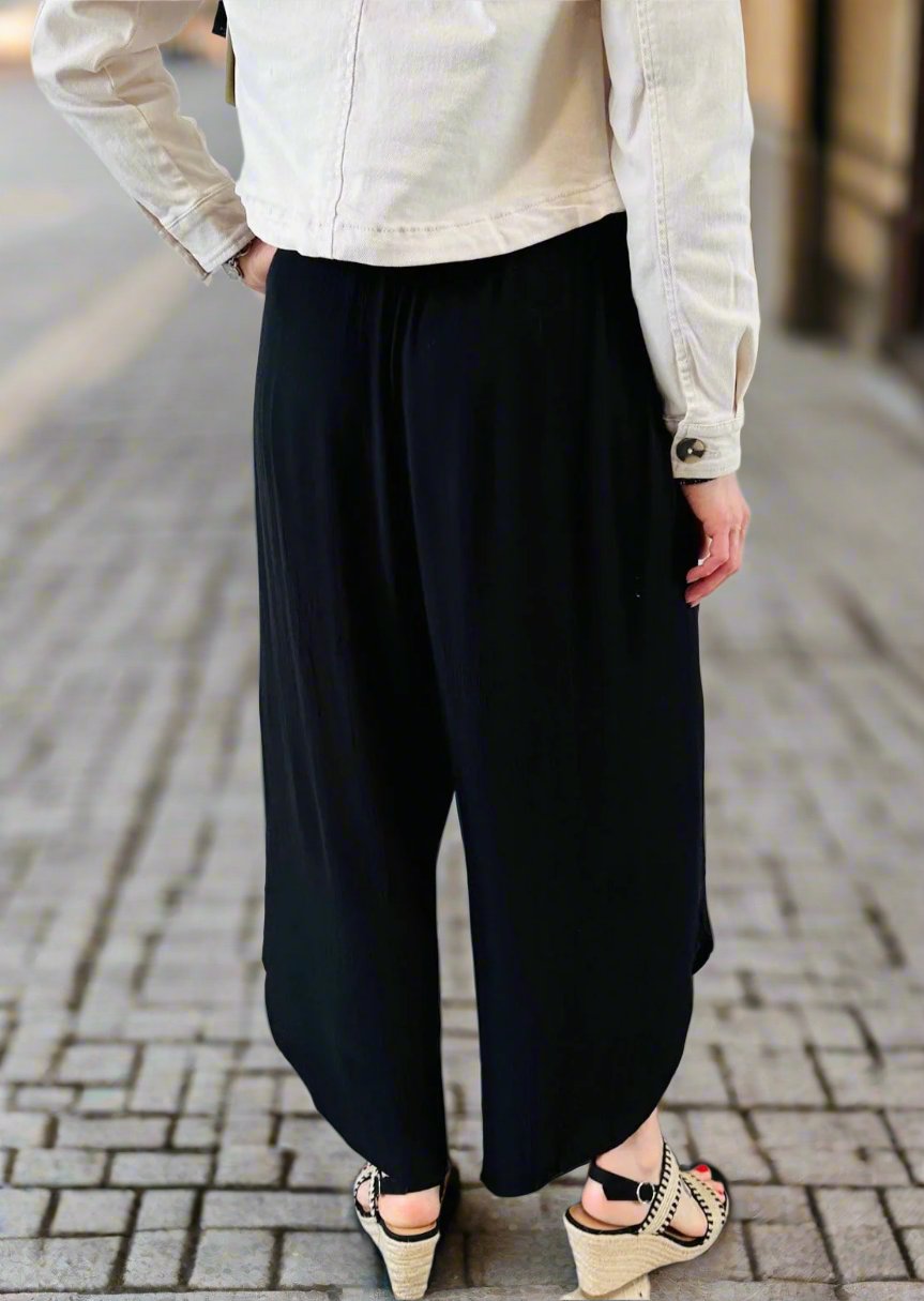 WILSA TULIP HEM BLACK PANT