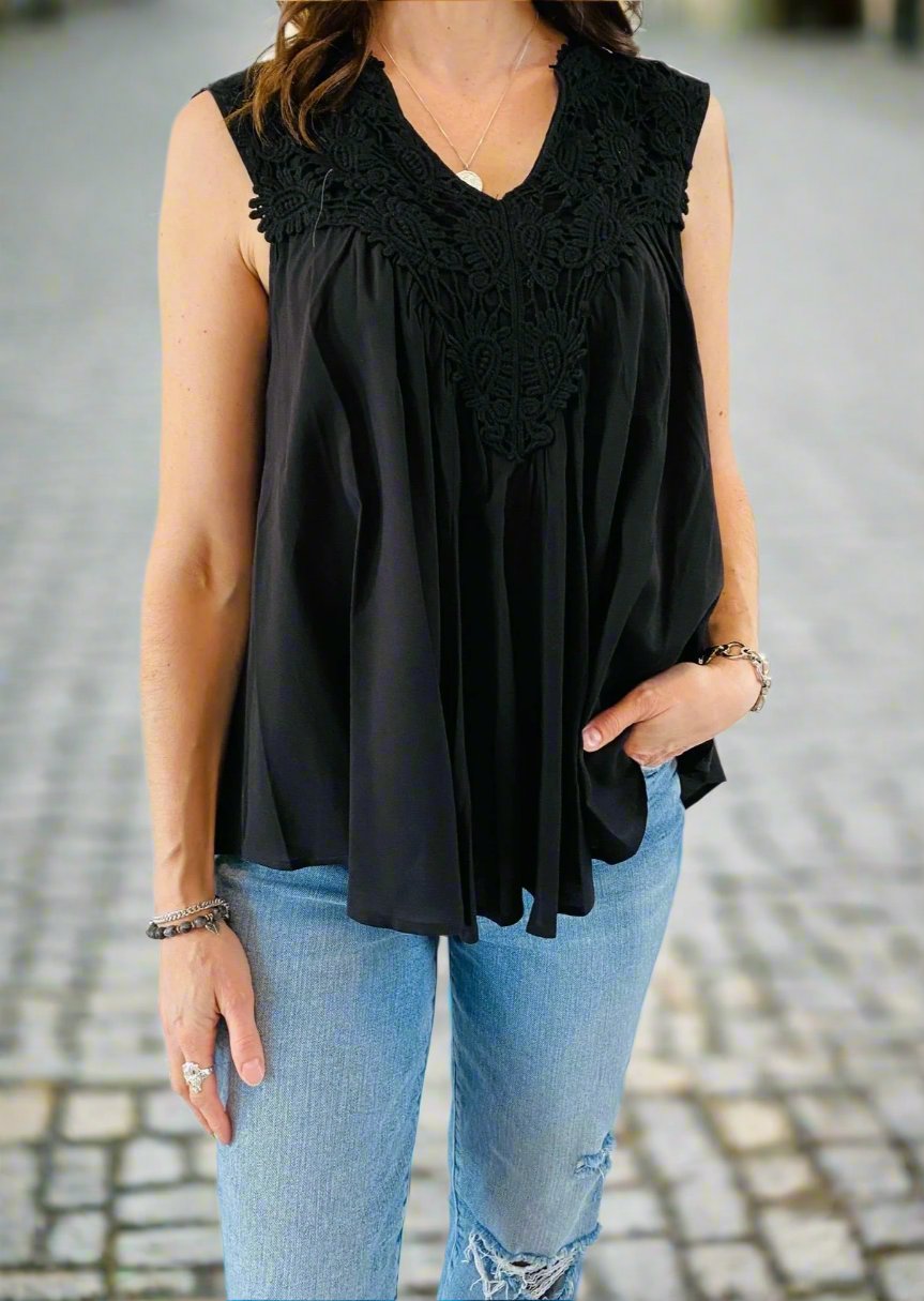 CROCHET LACE TOP