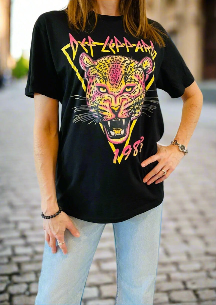 DEF LEOPARD 1983 COLORFUL GRAPHIC TEE