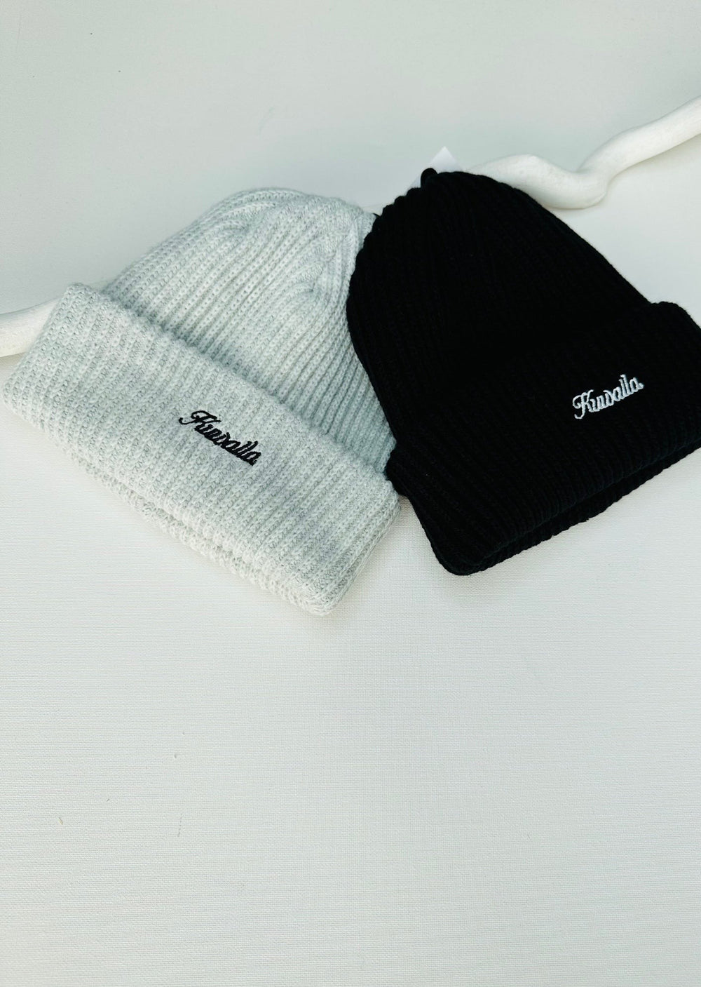 ESSENTIAL MELANGE WHITE BEANIE